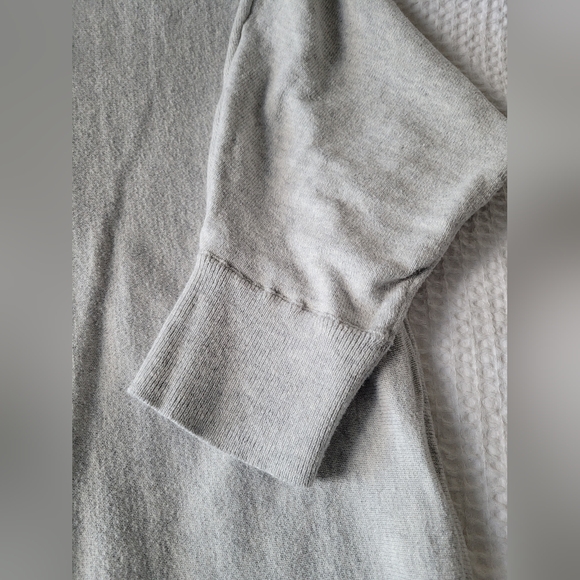 Sweater - Picture 3 of 4